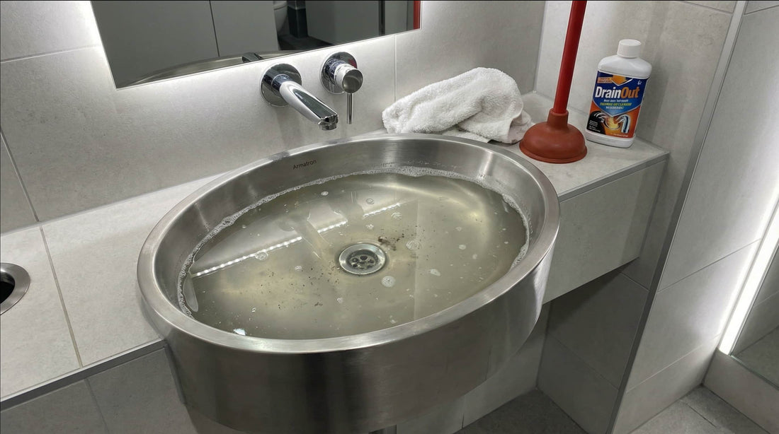 Waschbecken verstopft, was tun? Schnelle Lösungen und hilfreiche Tipps zum Abfluss reinigen